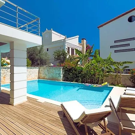 In Sleeps 8 Includes Swimming Pool Air Con And Wifi 1 Kalkan